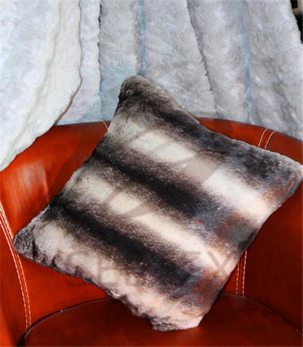Black and white chinchilla design cushion cover