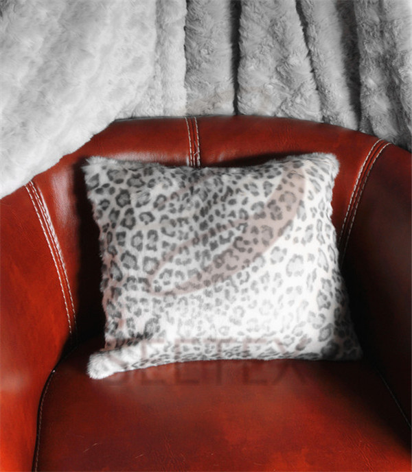 Snow leopard printing faux fur pillow