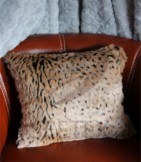 Textured leopard design faux fur pillow