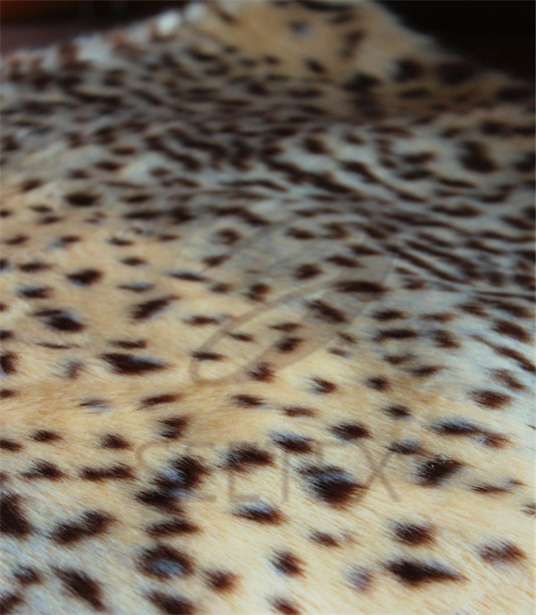 Cheetah skin design faux fur pillow