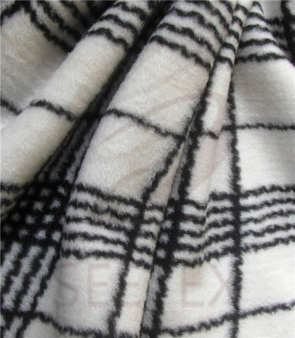 Latticed Jacquard Woolen