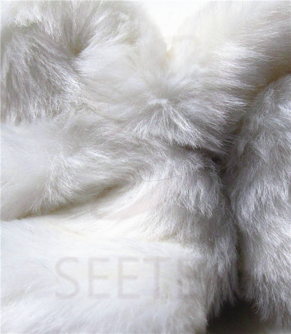 white fuax fur